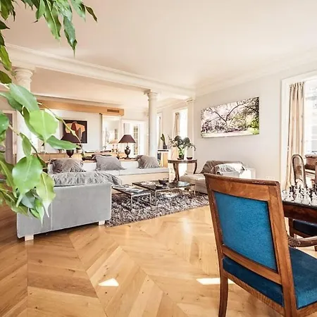 Apartmán Luxurious In The Heart Of Paříž