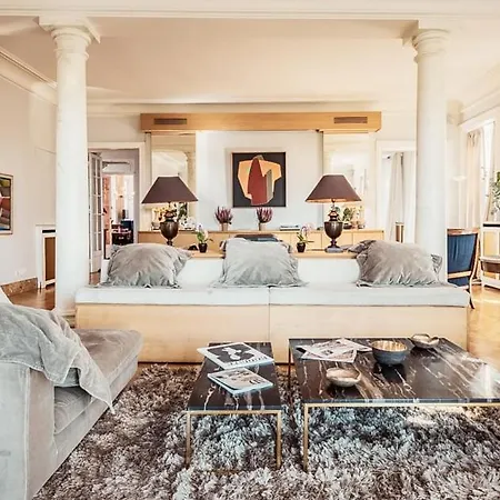 Luxurious In The Heart Of Paříž